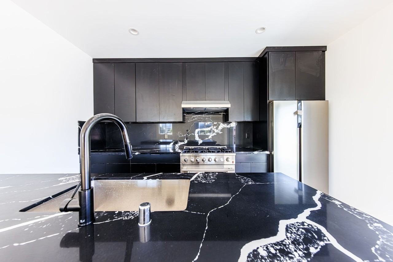 1954 Purdue Ave - Photo 5 of 50