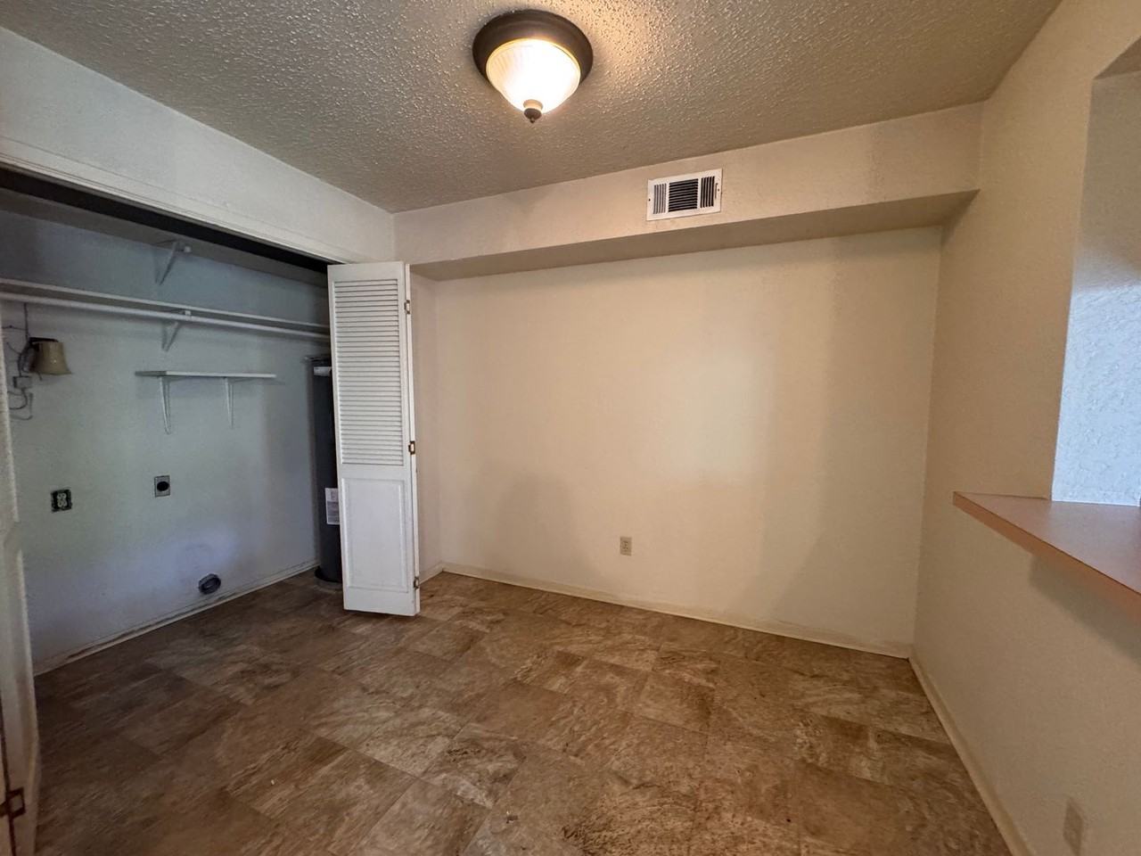 5454 Financial Plz #3C - Photo 6 of 10