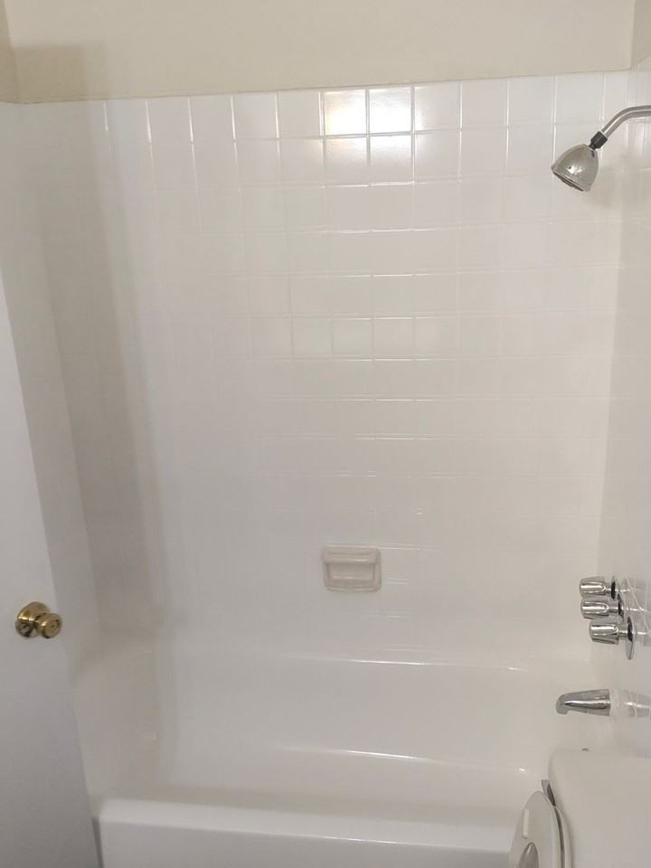 Hornblend House - Photo 7 of 33