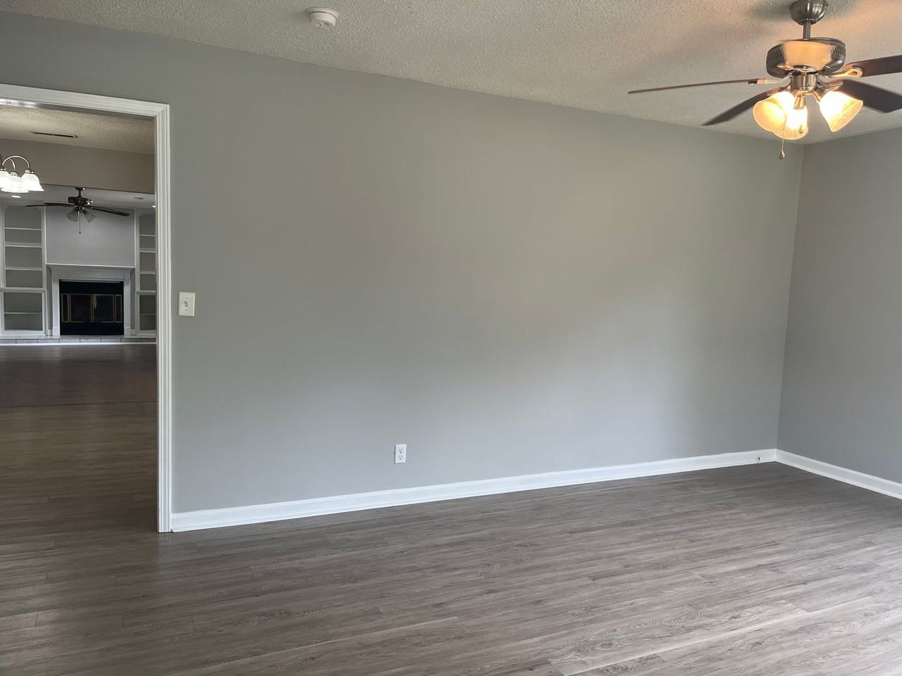 423 Mary Scott Dr - Photo 3 of 15