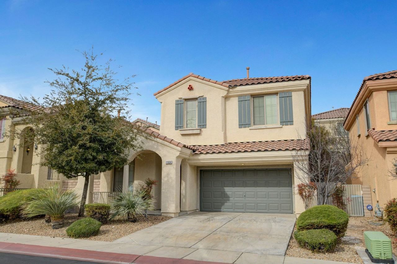 11904 Menchaca Ln - Photo 2 of 50