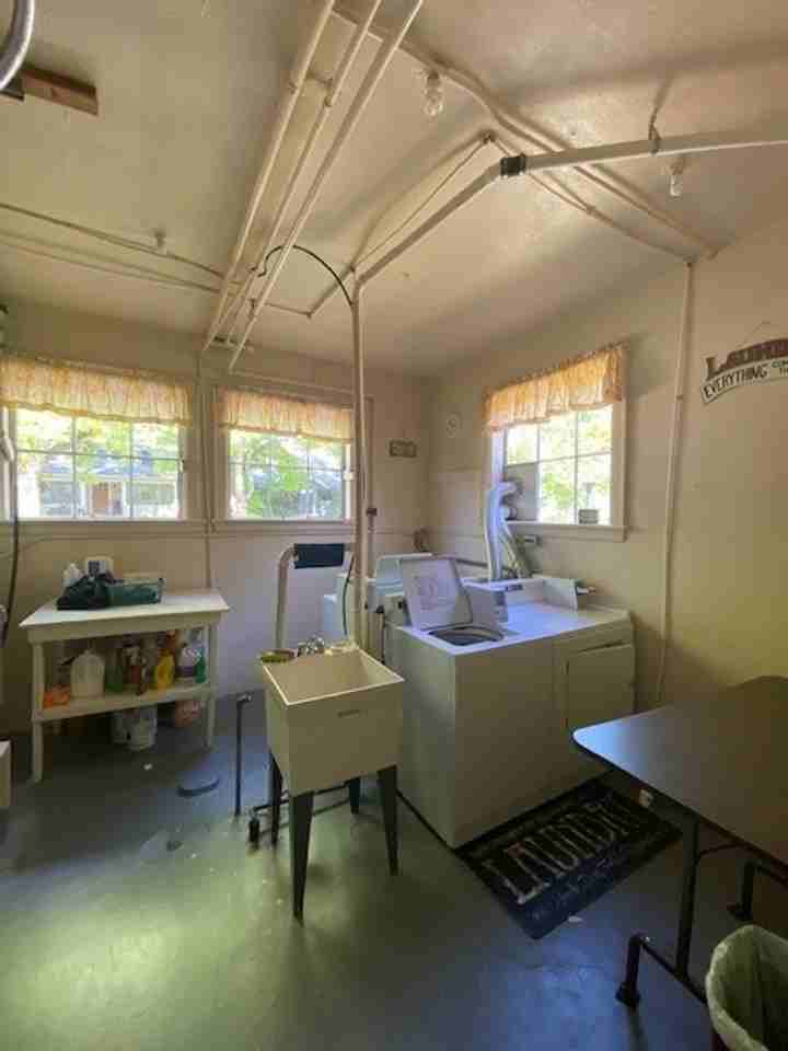 Wilder Apts - Photo 2 of 12