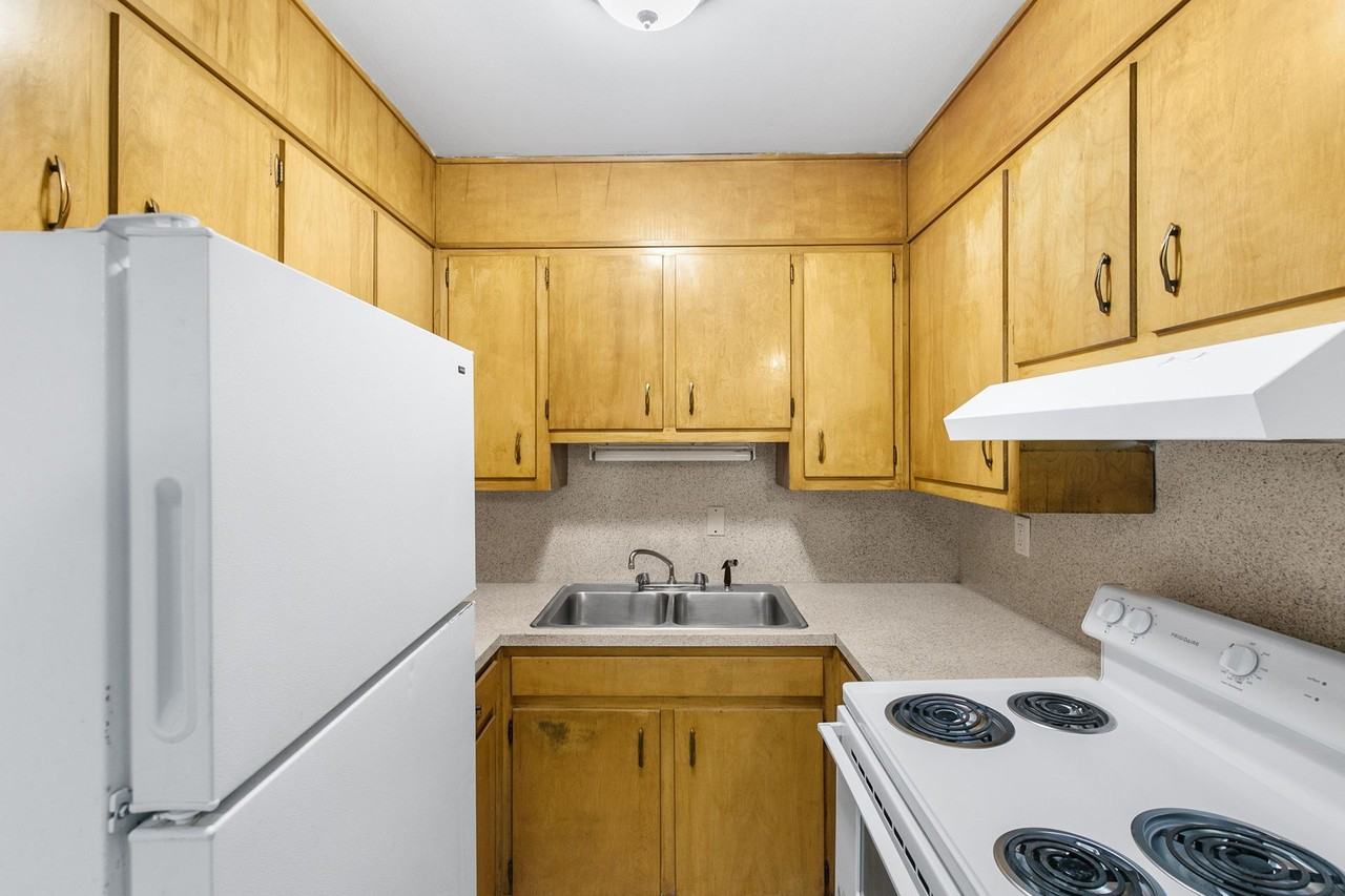 1227 29th St S #A - Photo 6 of 28