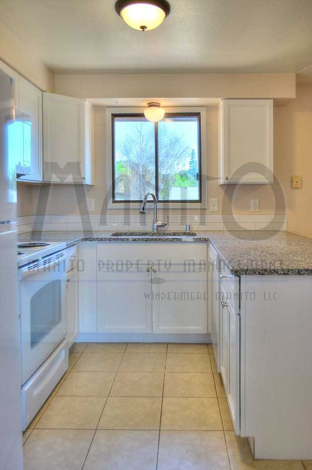 1703 N Glenn Ct - Photo 5 of 18