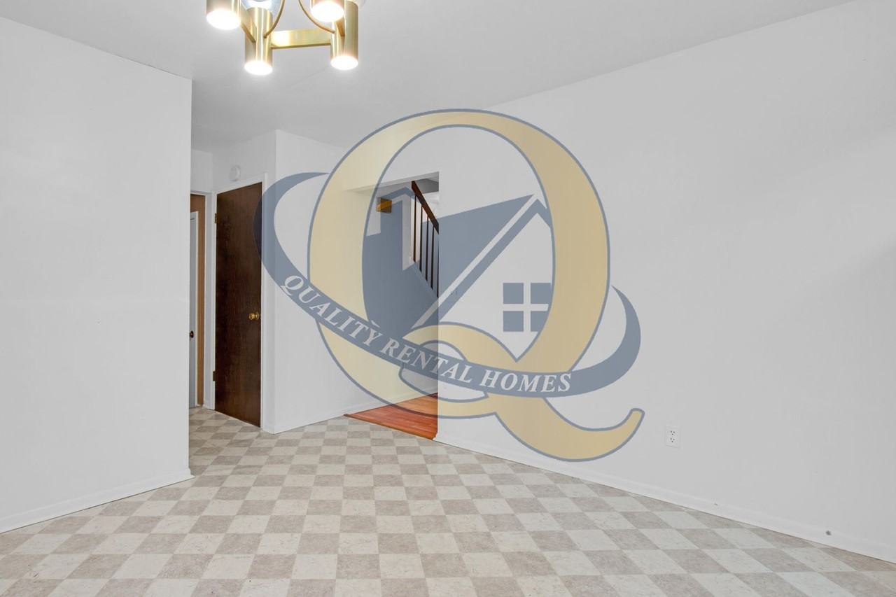 3227 Gehring Dr - Photo 6 of 20