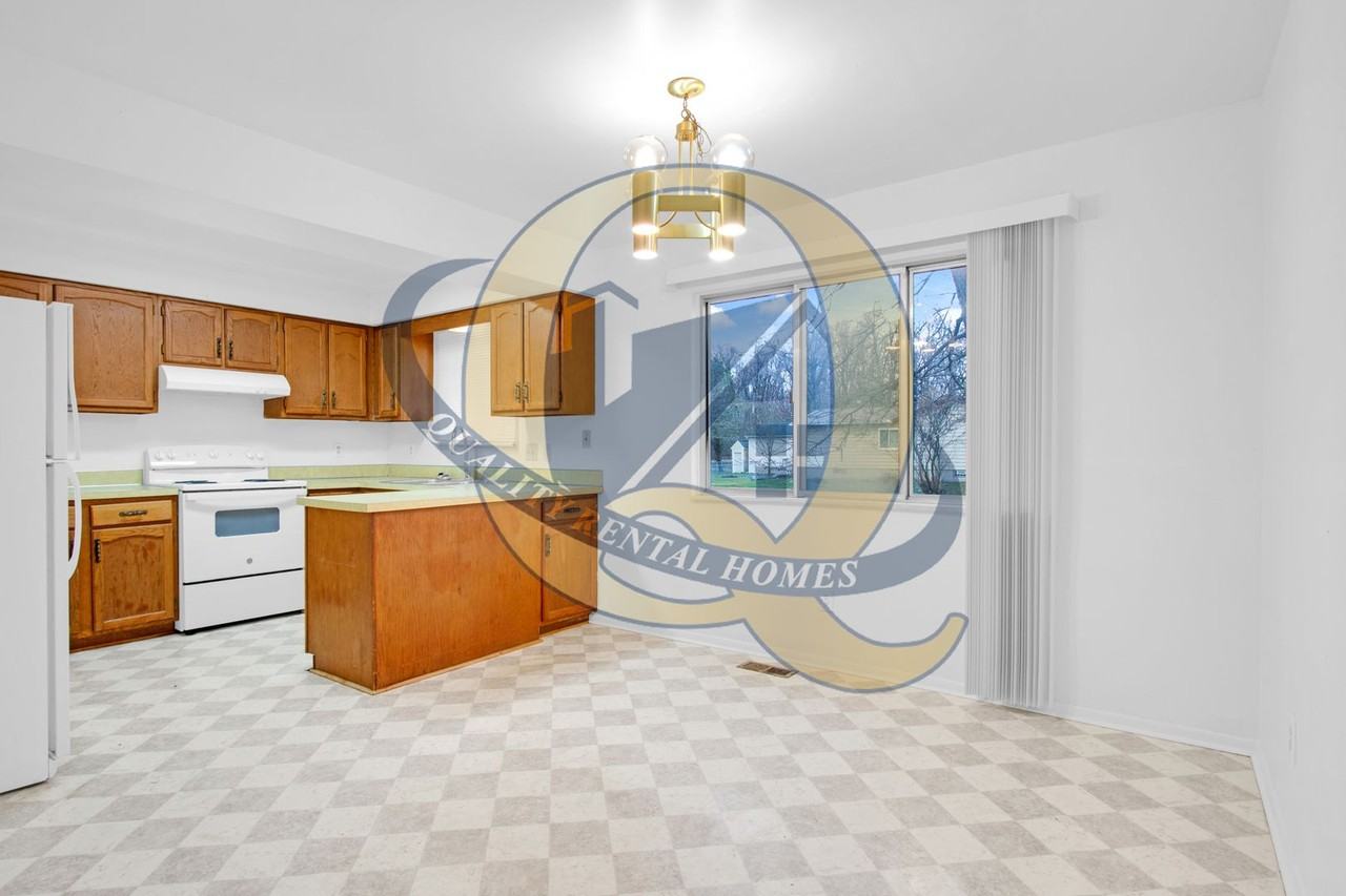 3227 Gehring Dr - Photo 7 of 20