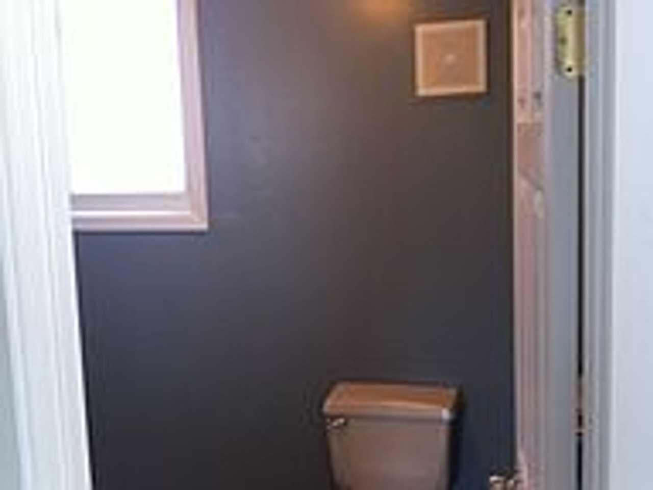 1610 E 6th St - Photo 6 of 39