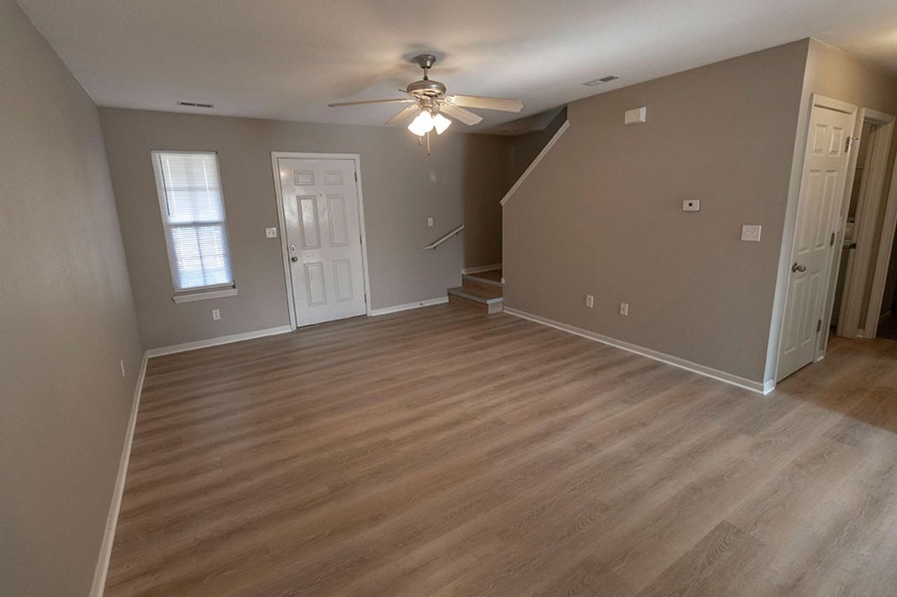 4013 Snowy Owl Dr - Photo 6 of 36