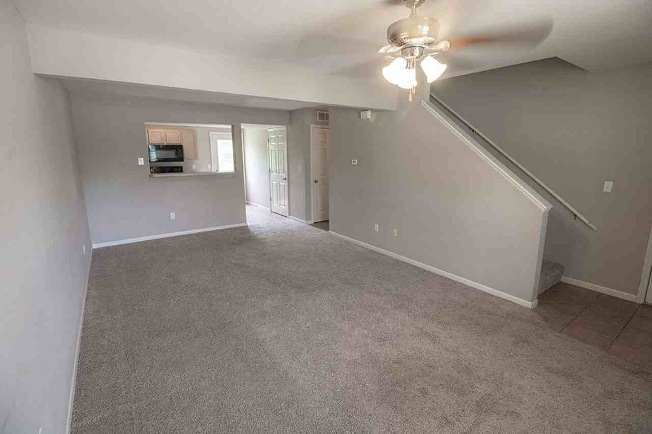 4006 Snowy Owl Dr - Photo 4 of 34