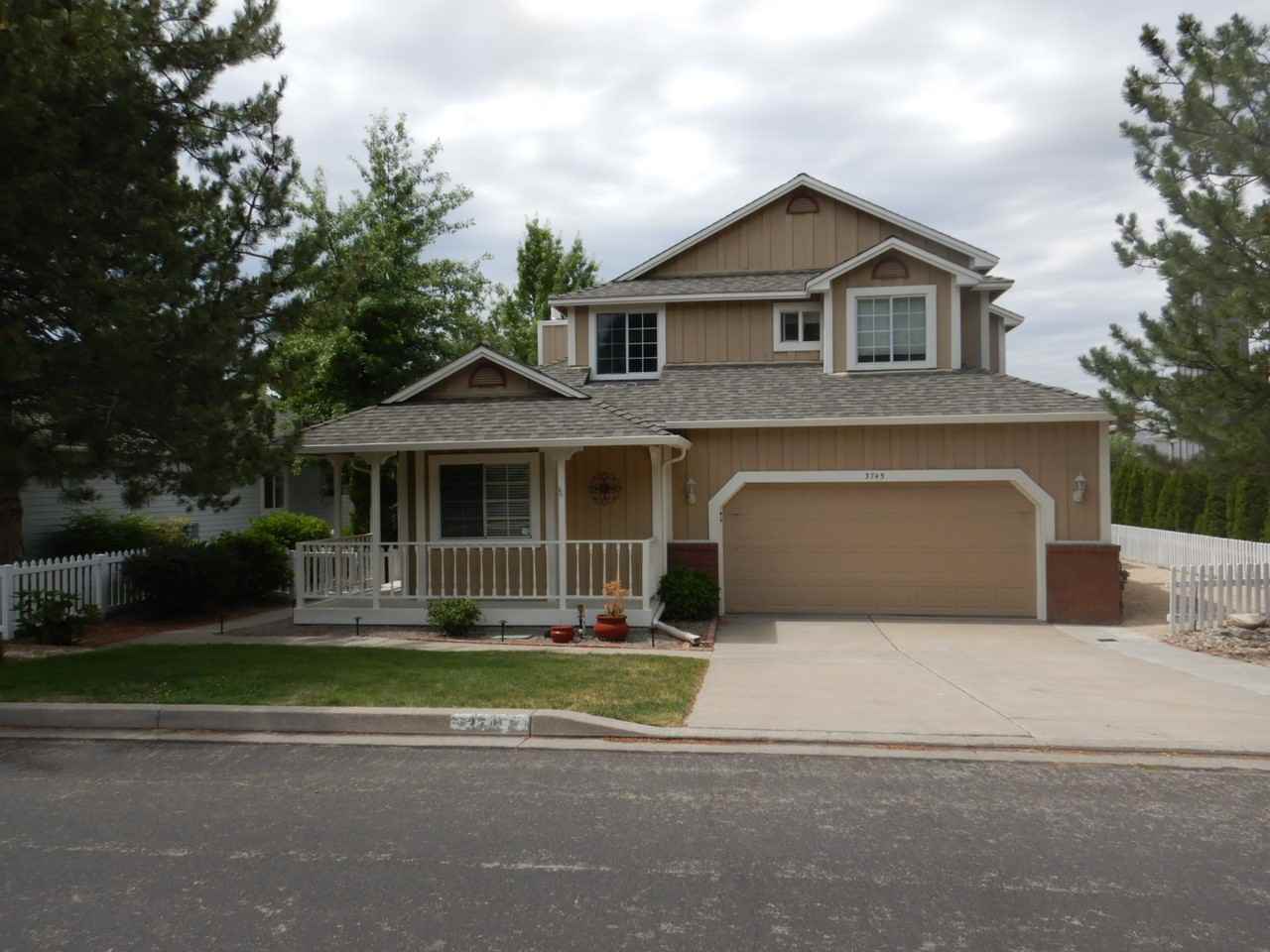 3745 Brighton Way - Photo 2 of 11