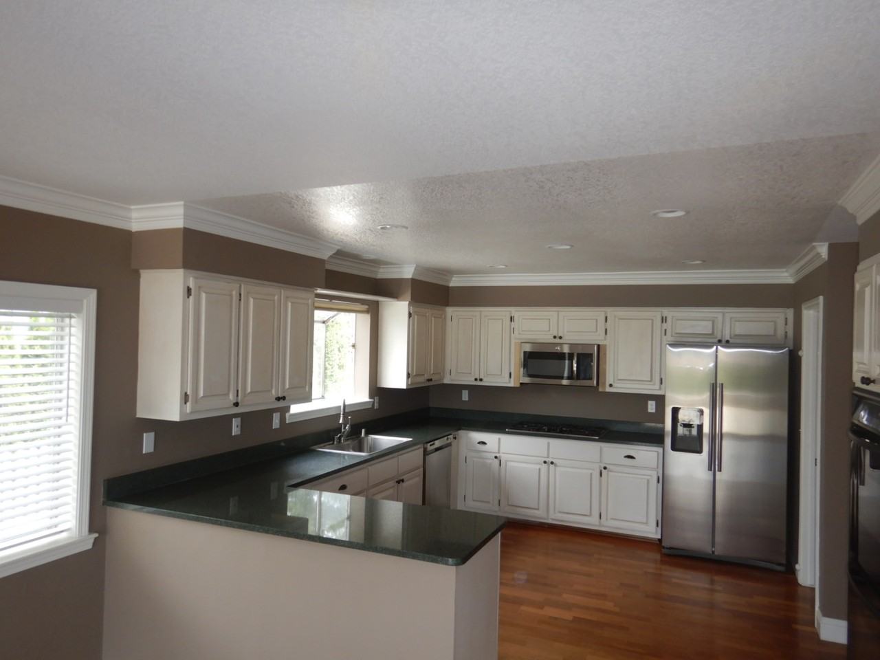 3745 Brighton Way - Photo 3 of 11