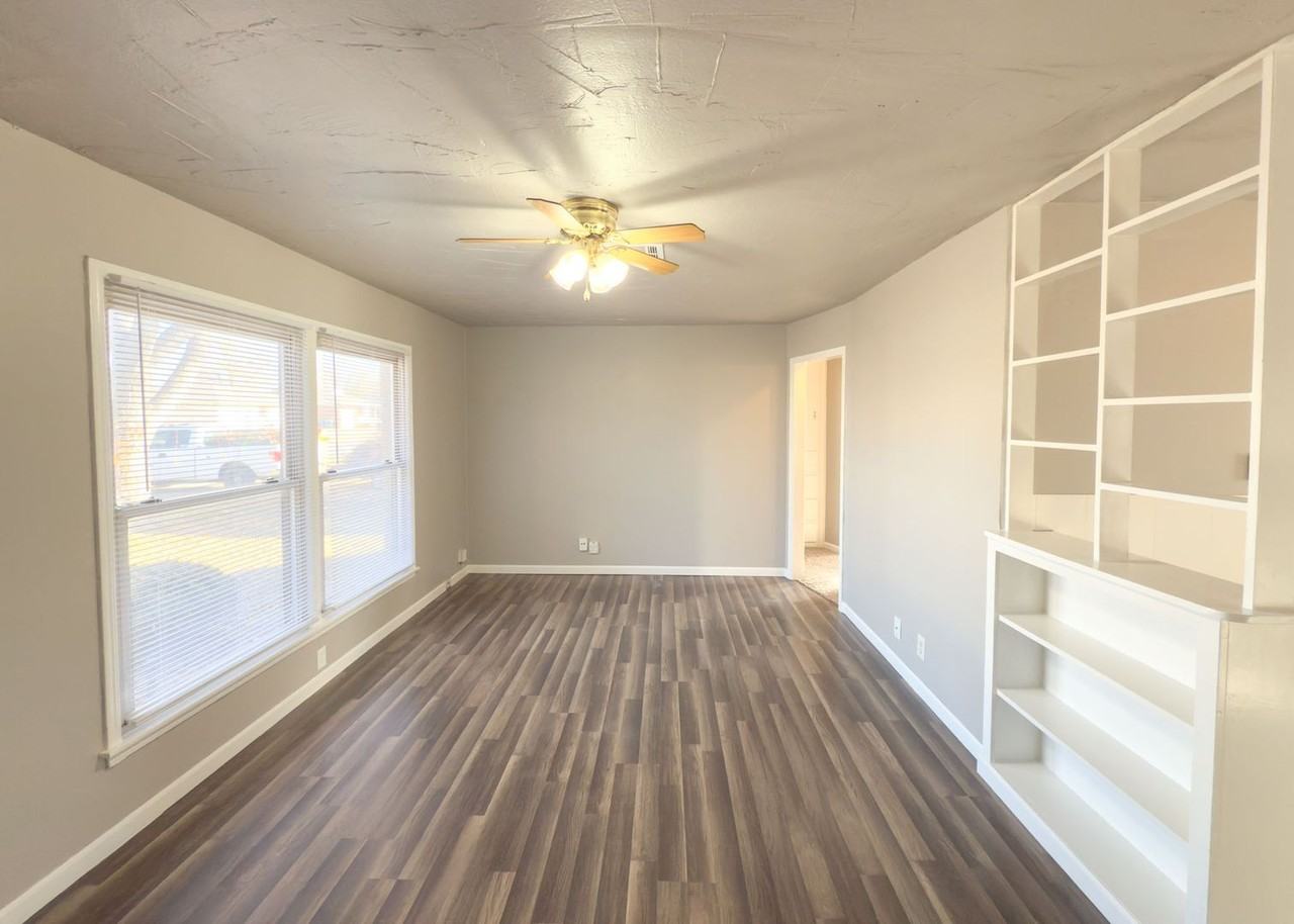 1740 Churchill Way - Photo 2 of 18