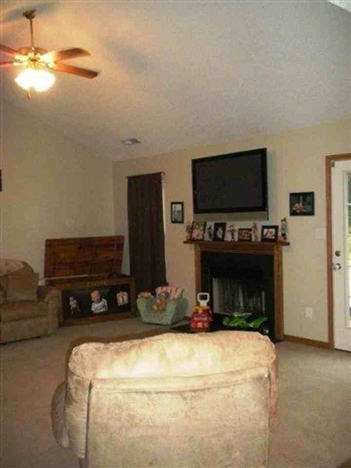120 Poplar Ridge Rd - Photo 2 of 13