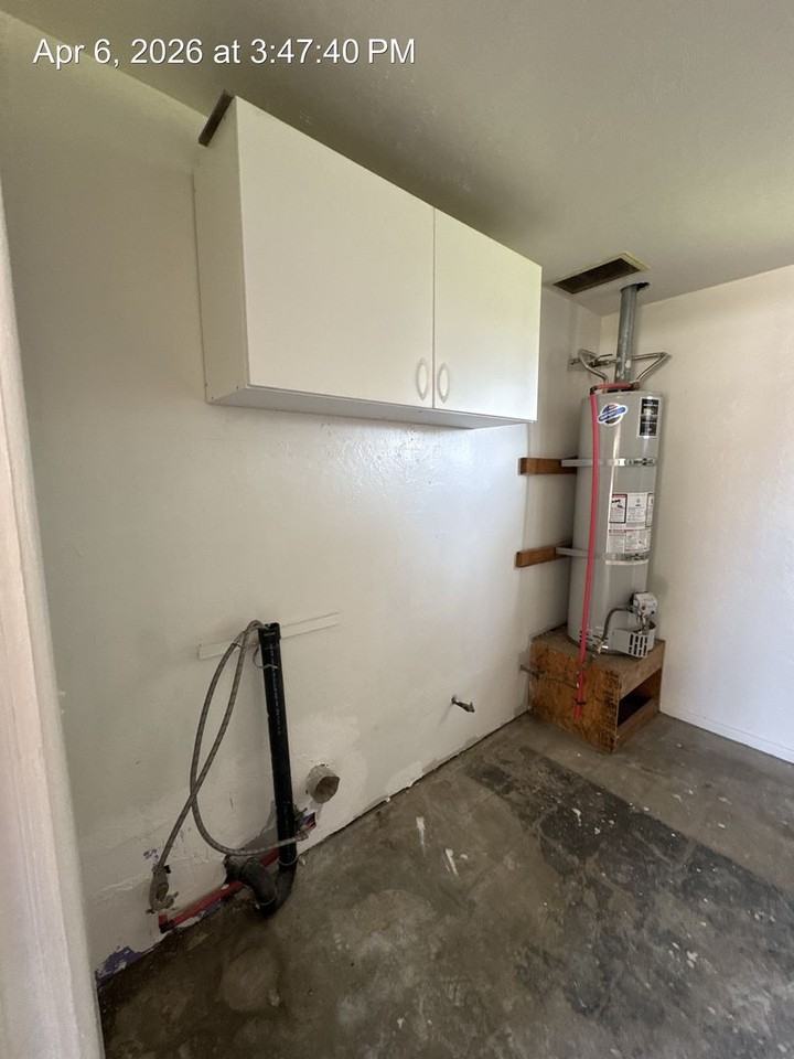 143 N Castle Rock St - Photo 2 of 12