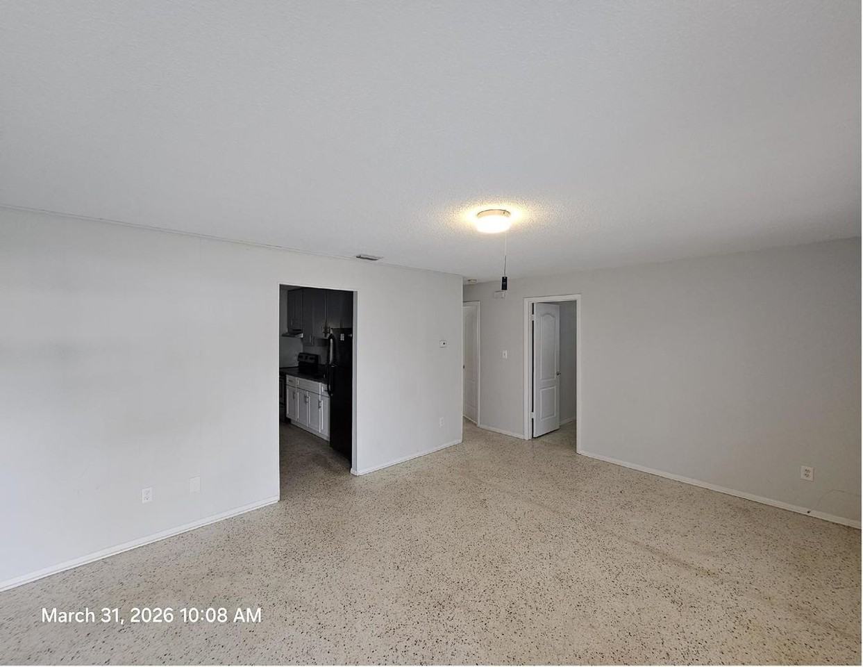 2760 Seneca Ave - Photo 6 of 13