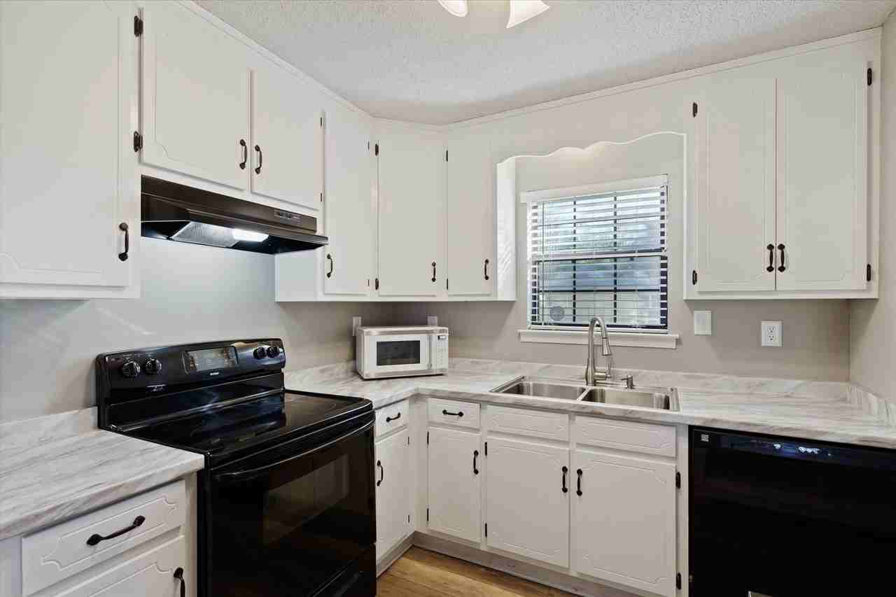 10510 Gayfer Road Ext - Photo 7 of 50