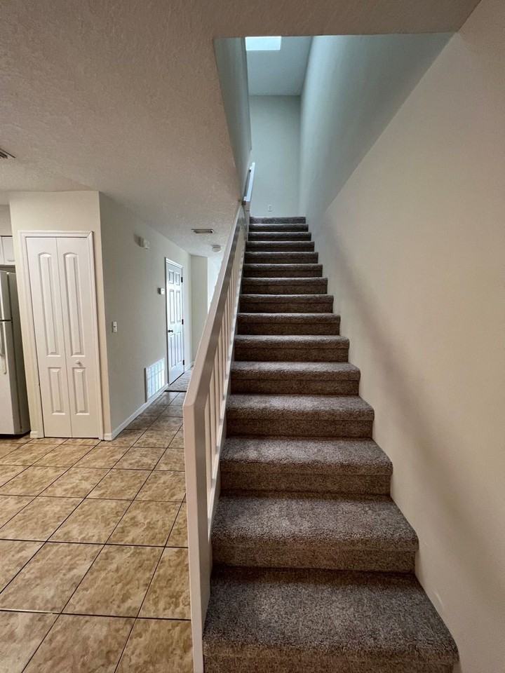 2990 S Fiske Blvd - Photo 4 of 10
