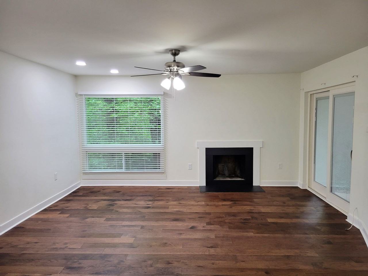 10212 Iron Mill Rd - Photo 5 of 19