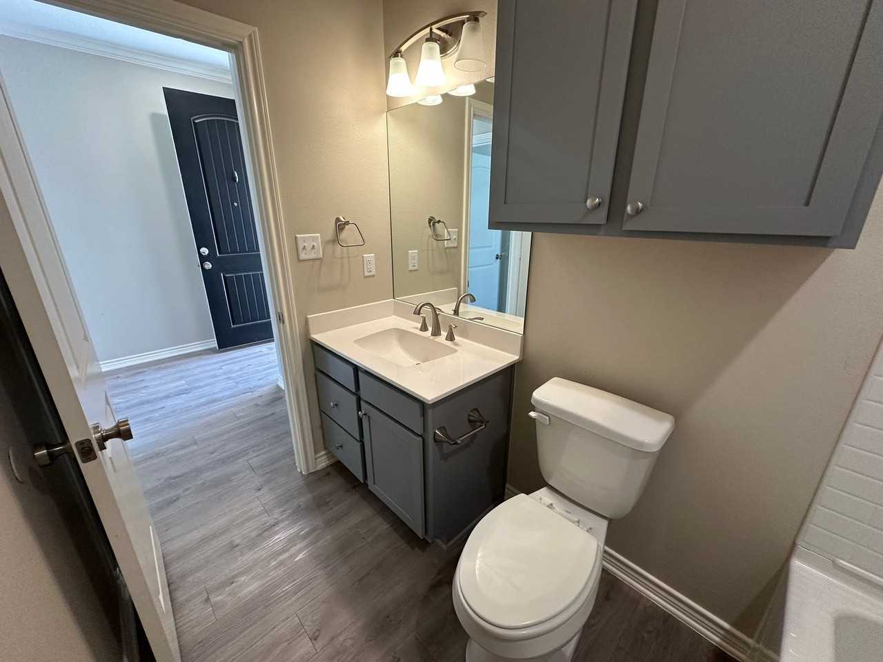 2672 Barbee Rd - Photo 7 of 27