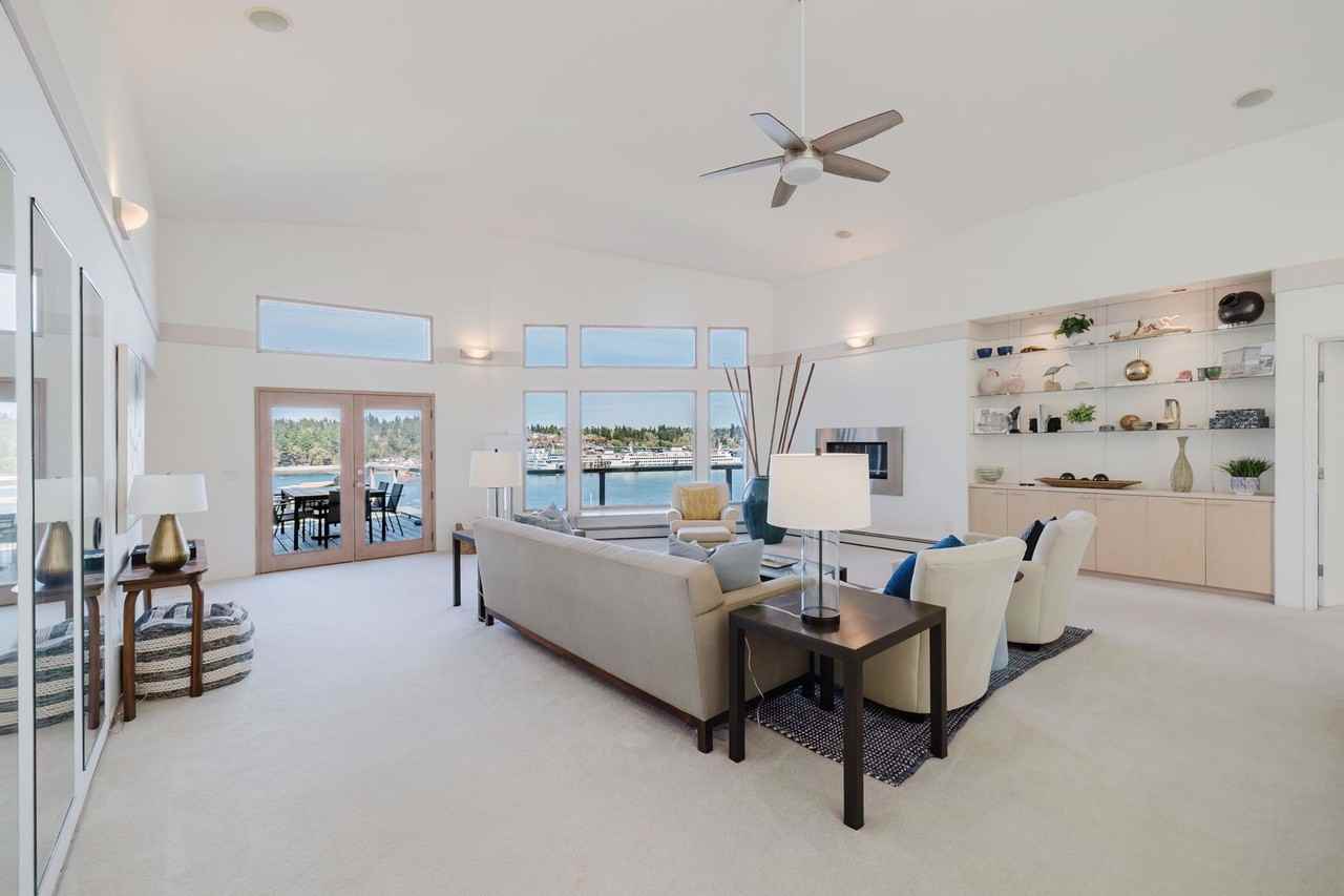 5834 Packard Ln Ne - Photo 4 of 50