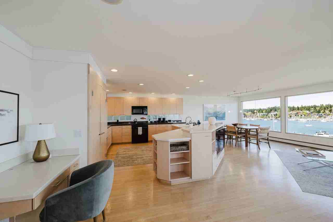 5834 Packard Ln Ne - Photo 7 of 50