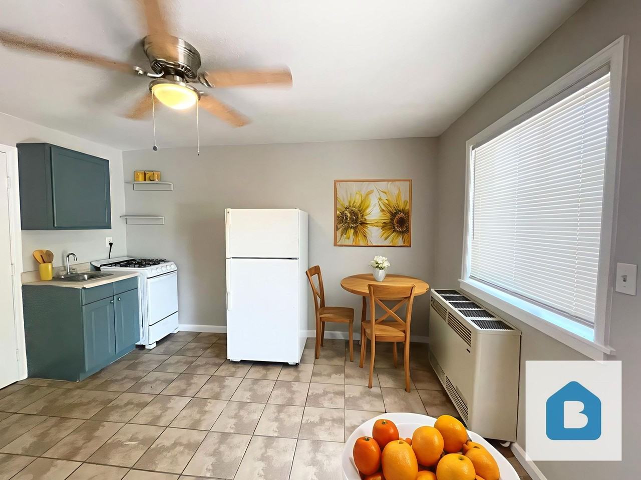 Creekside Apartments - Photo 2 of 4