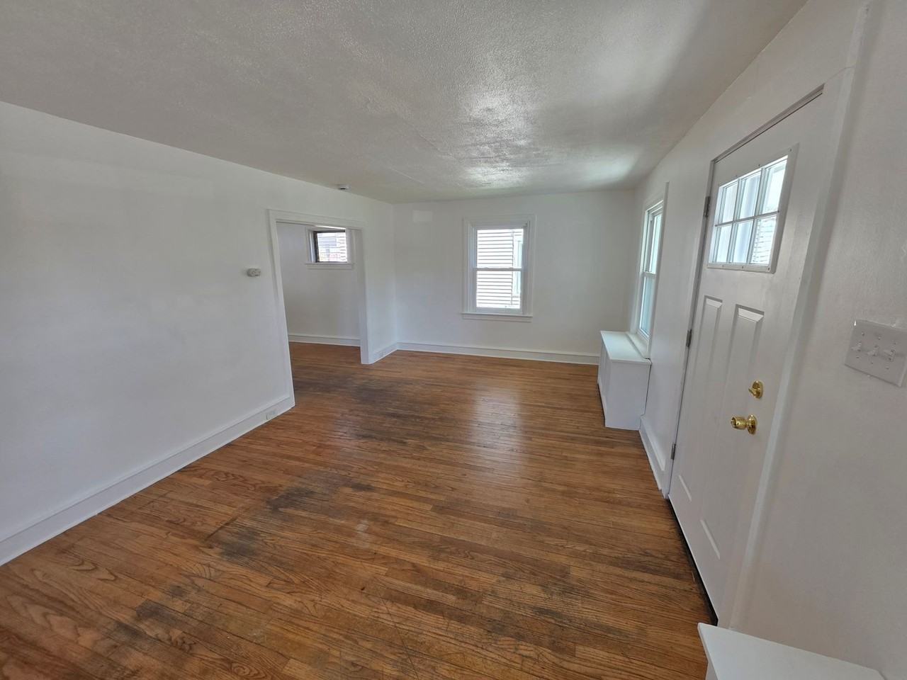 19 W Champlain Ave - Photo 5 of 32