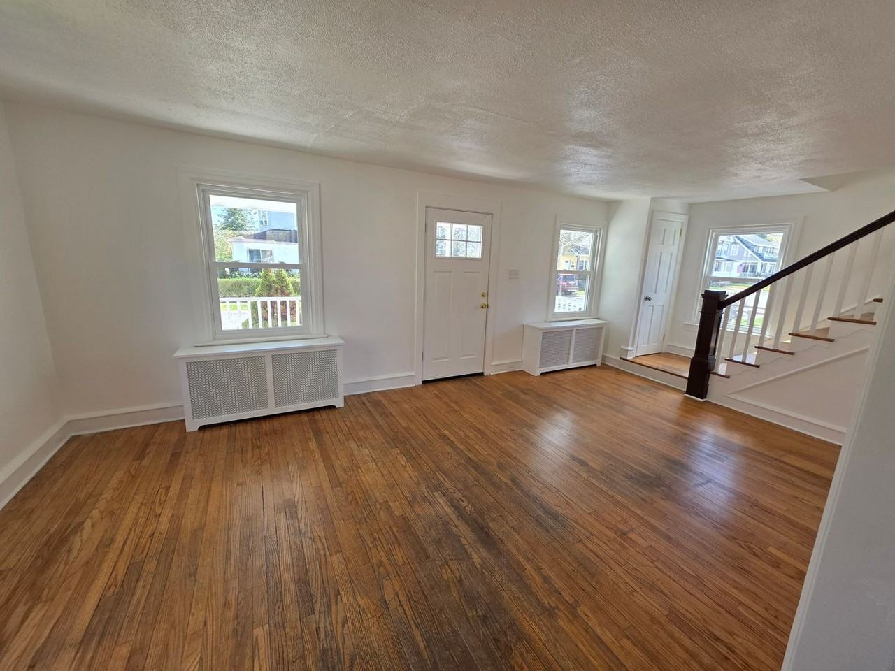 19 W Champlain Ave - Photo 6 of 32