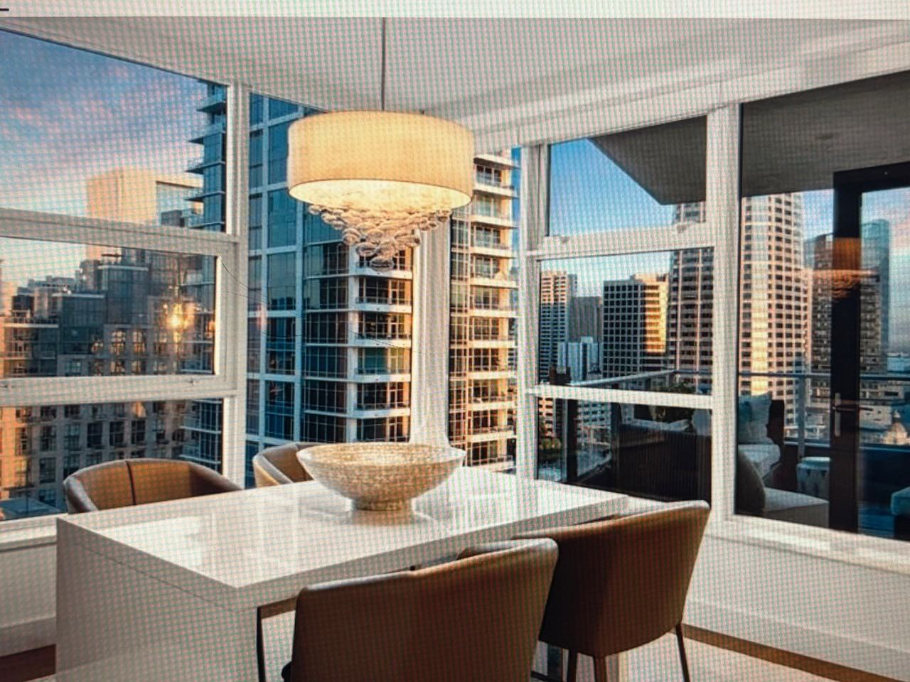 1325 Pacific Hwy #1704 - Photo 4 of 10