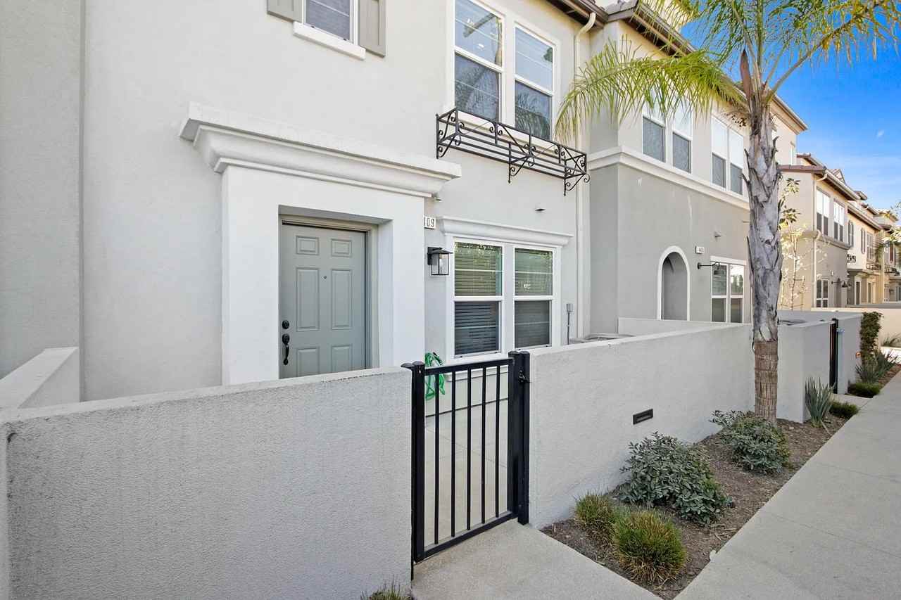 4409 Maple Ln #0 - Photo 2 of 15