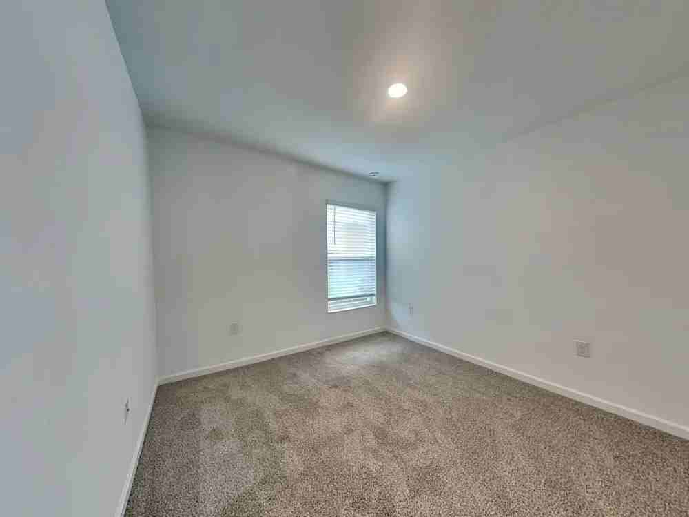 7910 Oswego Cir #NA - Photo 4 of 5