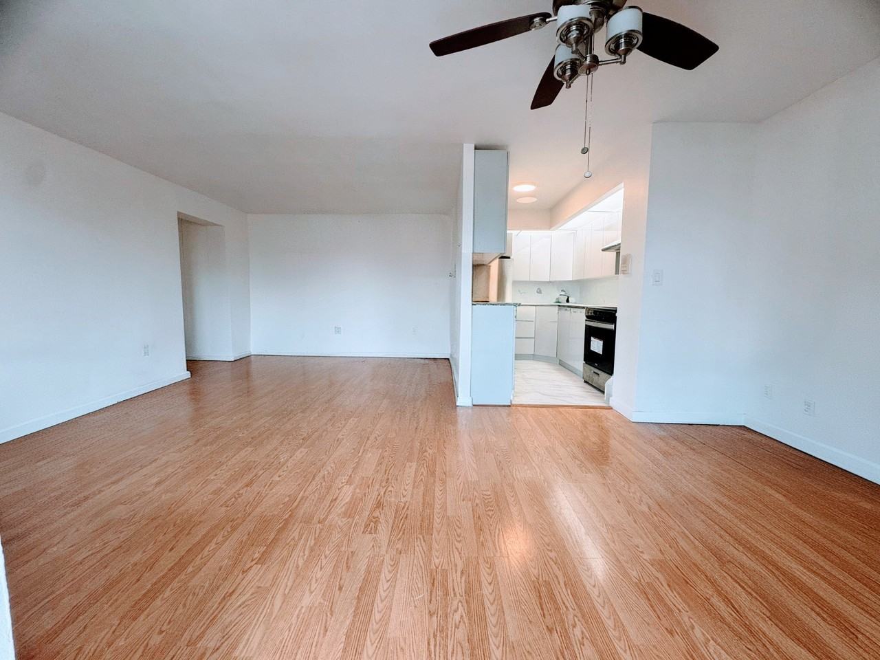 13675 37th Ave #4B - Photo 5 of 18