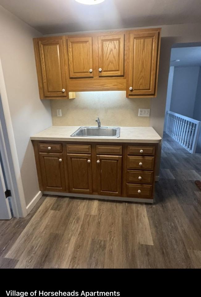 405 Eleanor St #B - Photo 4 of 8