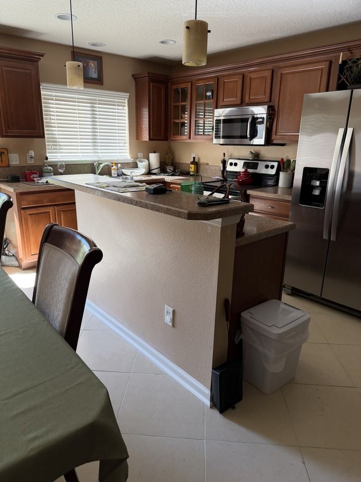 127 Crete Ct #CT - Photo 2 of 5