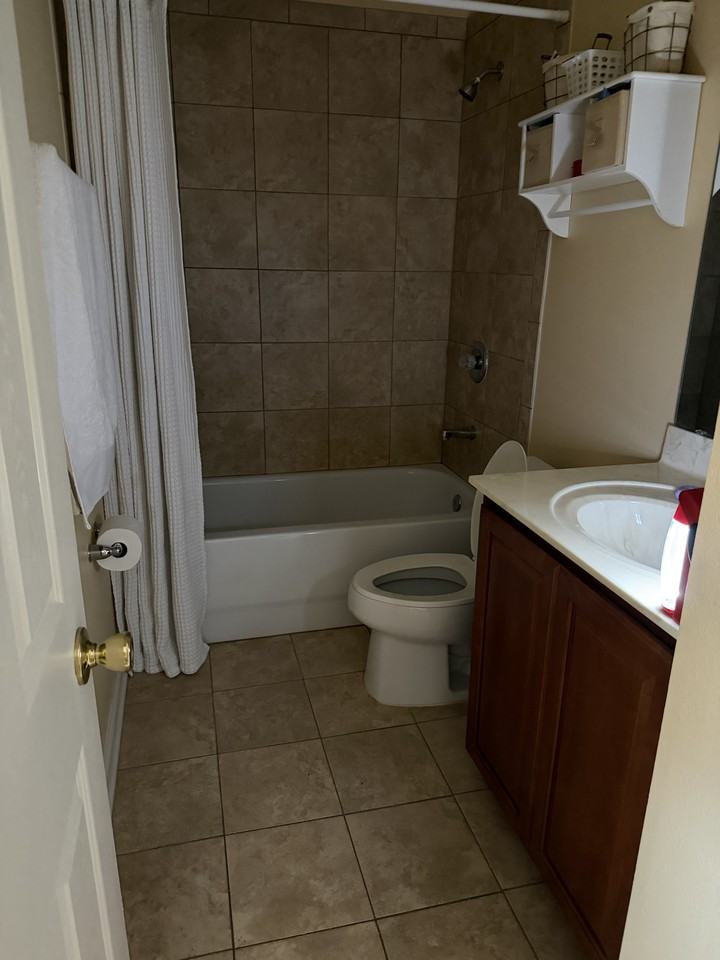 127 Crete Ct #CT - Photo 5 of 5