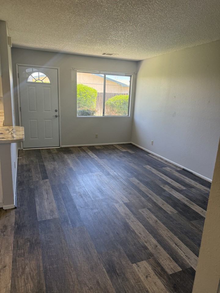 16837 Sultana St #4 - Photo 3 of 15