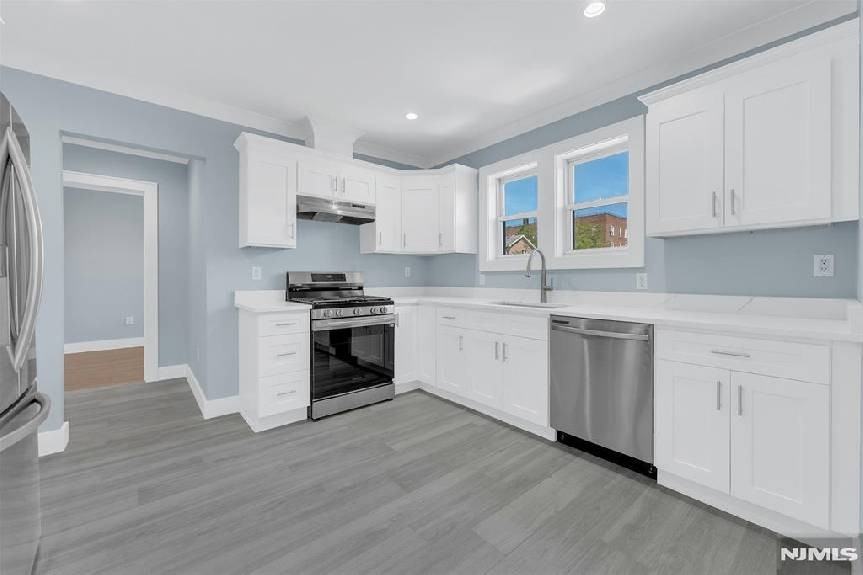 229 Columbia Ave #2 - Photo 6 of 18