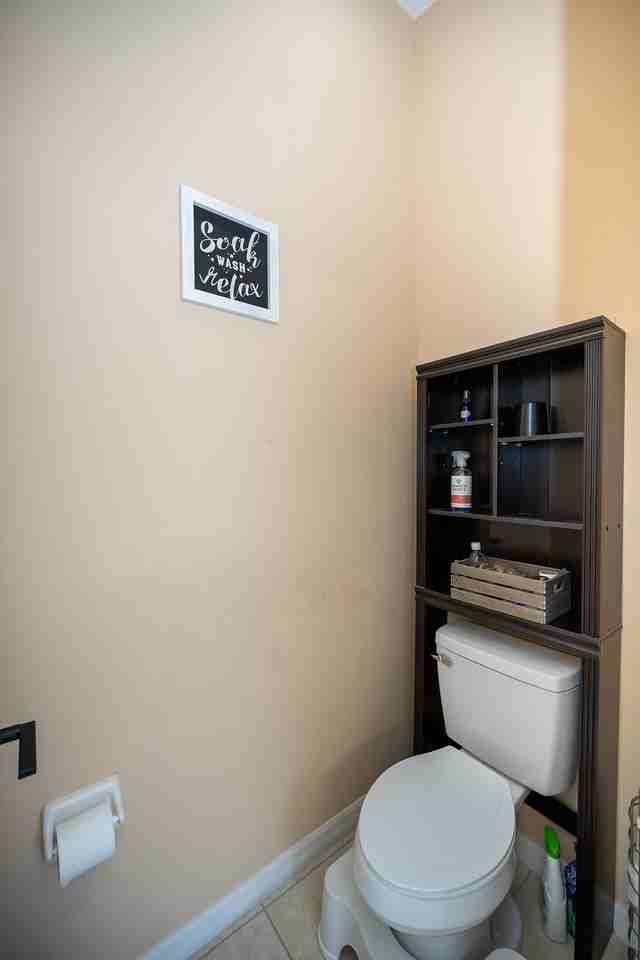 9038 Oak Moss Dr #NA - Photo 7 of 32