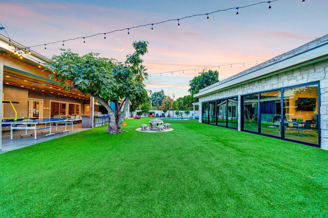 5815 Ranchito Ave #NA - Photo 5 of 20