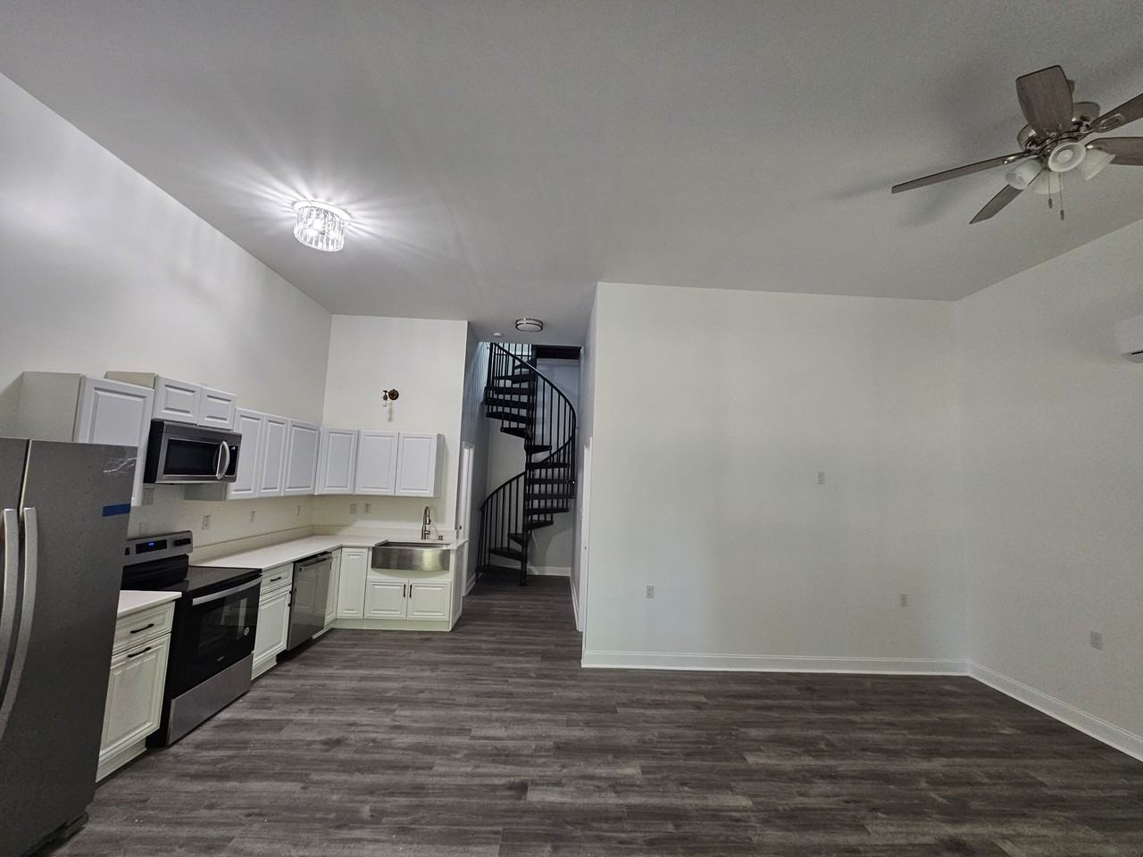 625 Elmwood Ct #NA - Photo 7 of 15