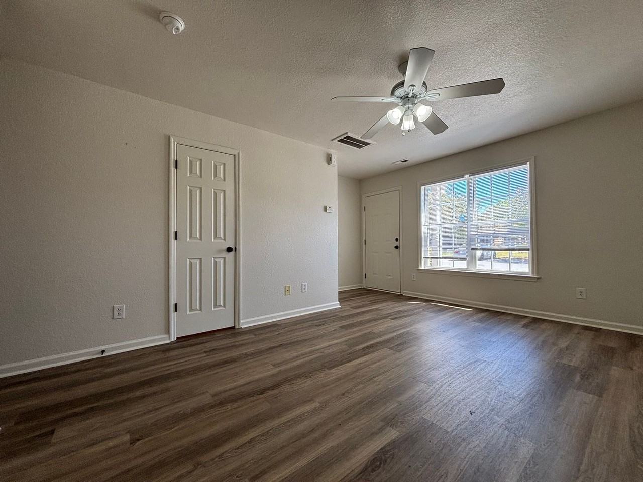 60 Rainbow Dr - Photo 3 of 15