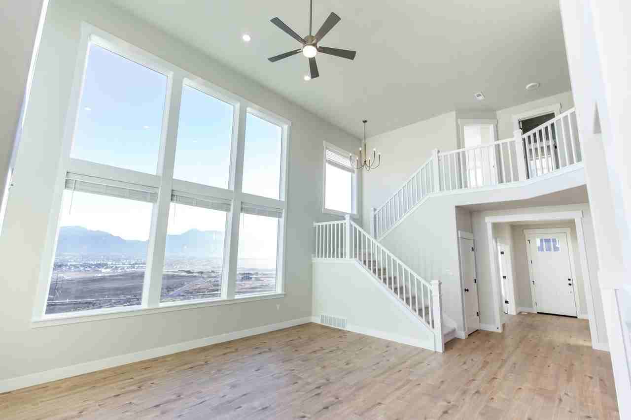 1148 N Highpass Dr - Photo 4 of 21