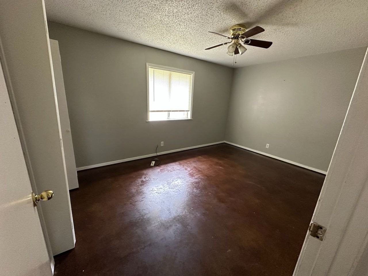 210 Memory Ln - Photo 5 of 11