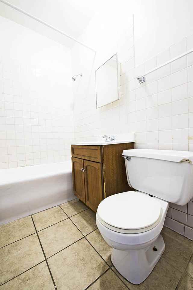 1738 W 77th St 7656 S Hermitage Chicago, IL 60620 - Photo 7 of 11