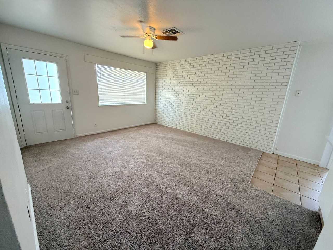 4523 Penmar Cir - Photo 3 of 14