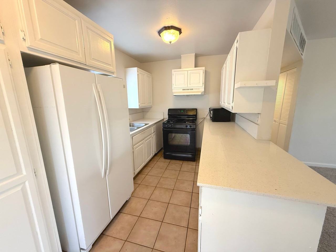 4523 Penmar Cir - Photo 4 of 14