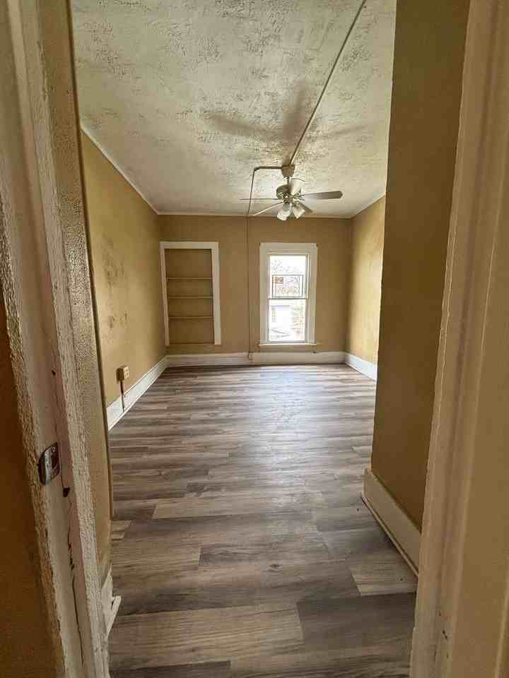 420 Reed St - Photo 3 of 11