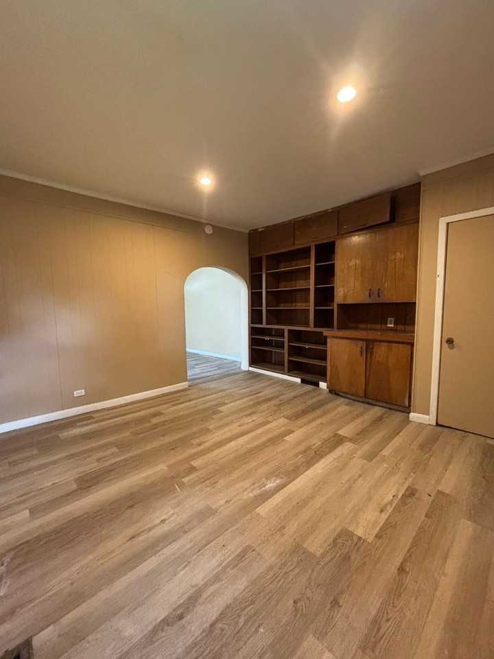 420 Reed St - Photo 7 of 11