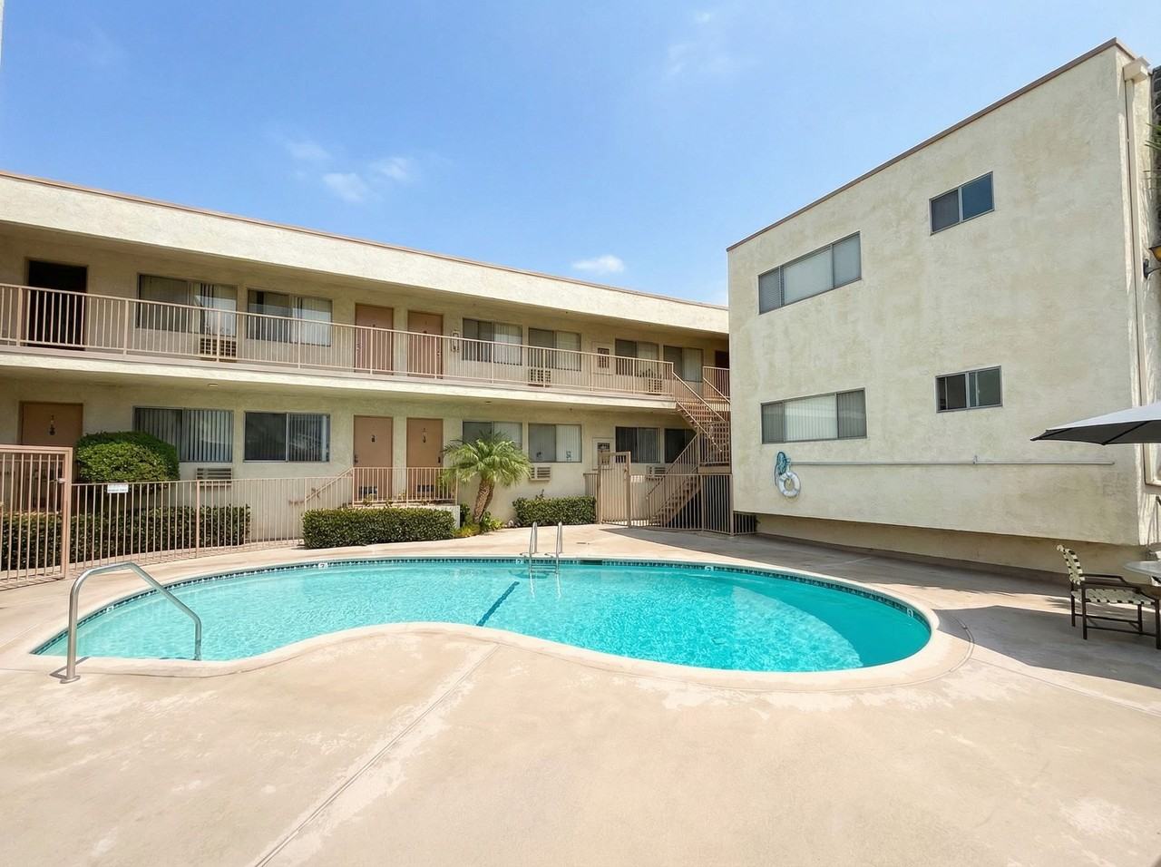 NOW LEASING! 520 S Sixth Street Burbank, CA 91506 - Photo 6 of 7