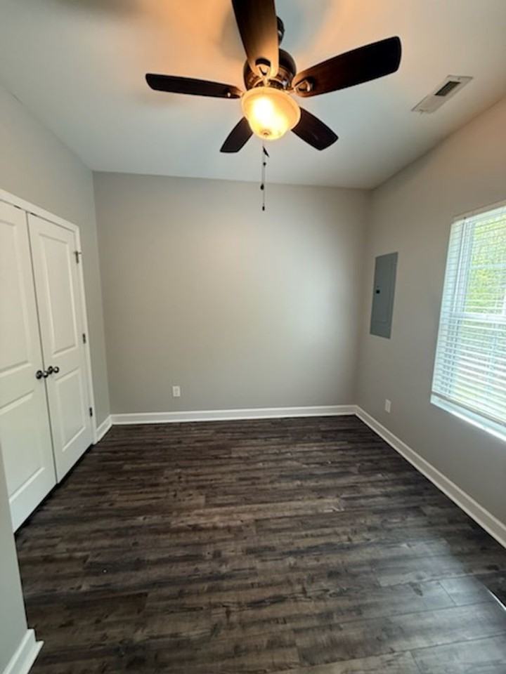 275 Northwood Dr - Photo 4 of 8